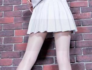 Beautyleg – Hannah的教室：更新完毕，知识就像美食一样好，一口一个！