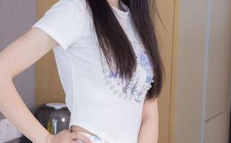 BoBoSocks袜啵啵 – 小甜豆的裸足写真集：偶尔的小叹息，花絮总是充满未知