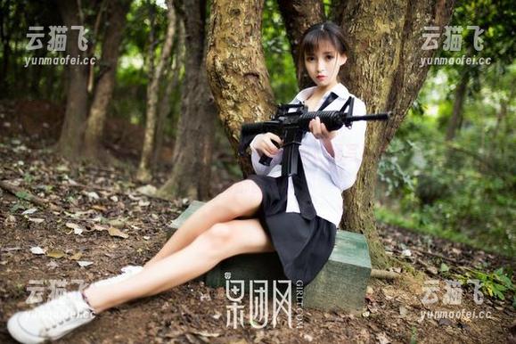 GIRLT果团网-甜Abby GIRLT果团网 - 注意!甜Abby最新的长腿写真集,随便一摆Pose都能升华!