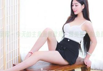 GIRLT果团网 – 今天的主角是黄歆苑，精美夏天的免费图片套餐