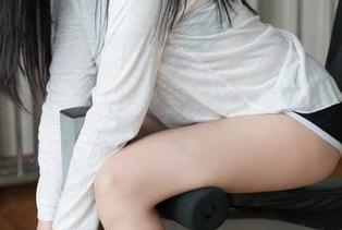 HuaYang花漾 – 说实话，易阳Silvia的私房照有时候就像果汁，浓烈但又想喝个不停，剧情咋这么引人？