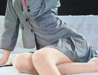 Ligui丽柜 – 由美牛仔裤也能不讲究，我却只想把这美图做成壁纸