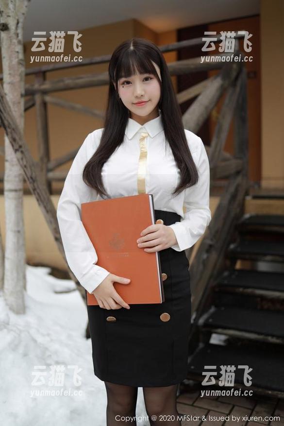MFStar模范学院 - 海边的风打乱了发丝，妞妞koko高清照片里的每个瞬间都像在诉说，她才是那股清风。