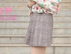 MSLASS梦丝女神 – 图片不多，但可岚的油光丝袜足以撑起一整部大片。
