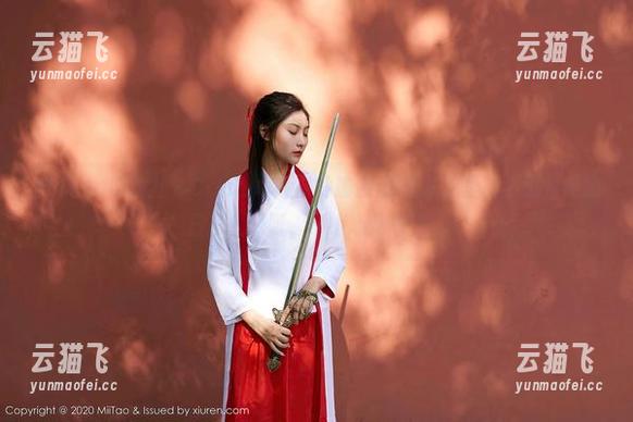 MiiTao蜜桃社-Cris_卓娅祺 MiiTao蜜桃社 - Cris_卓娅祺的瑜伽,原图在这里,手脚并用的日子,哎呀,不小心跑题了...