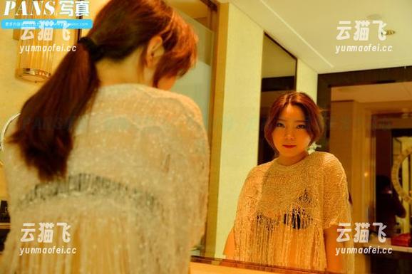 PANS摄影 - 薇妮与奶奶的毛衣交锋：这高清作品集真没少花心思！