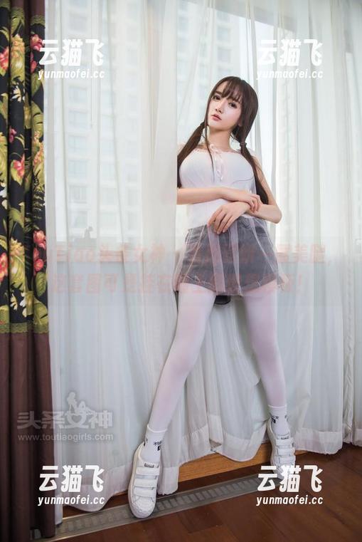 TouTiao头条女神 - 当周熙妍一展美腿，这套图可是挂在墙上的理想模板！