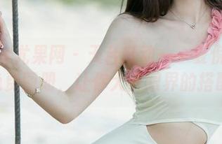 UGirls尤果网 – 天台跃动——夏倪可ella免费图册，让你大开眼界的搭配术