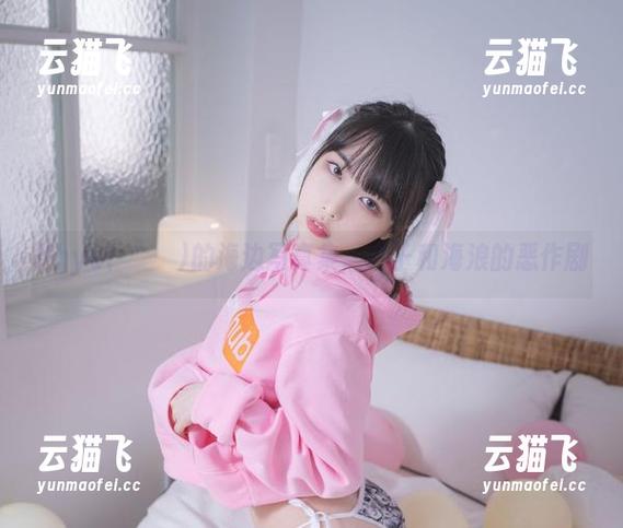 Uhye(이유혜)的海边写真集，沙子和海浪的恶作剧