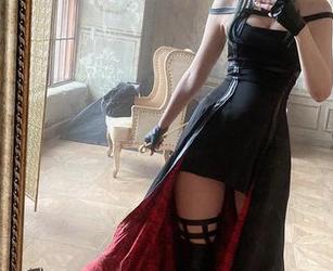 约尔·福杰在Vinnegal的cos更新中神出鬼没，瞅瞅这绝妙的搭配！