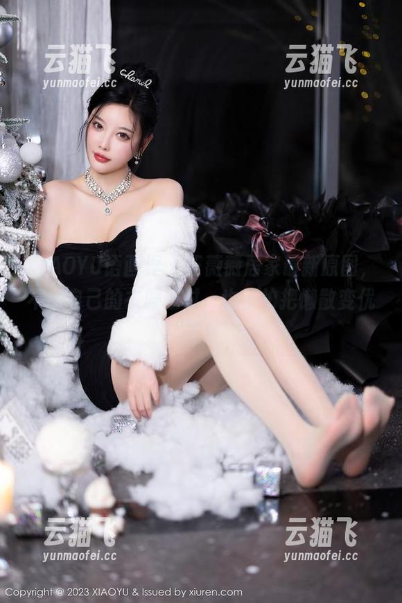 XIAOYU语画界 - 王薇薇居家最新原图，不拿自己的衣服过时，也不怕把懒散变优雅！
