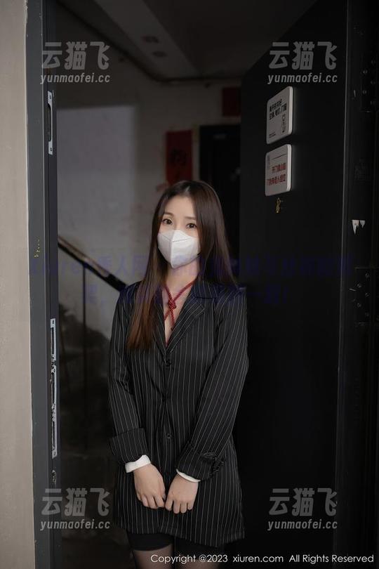 Xiuren秀人网 - 你的兔妹妹与丝袜的默契，难以割舍的美图一刻！
