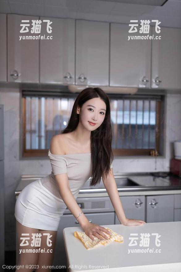 Xiuren秀人网-月酱儿 Xiuren秀人网 - 定制化的甜心,月酱儿这次可是使出了洪荒之力,让人想“多看一眼”!