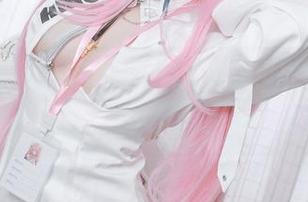 asagiriai(爱ちゃん)最新cos，那个小恶魔让我想到了我家的调皮猫。
