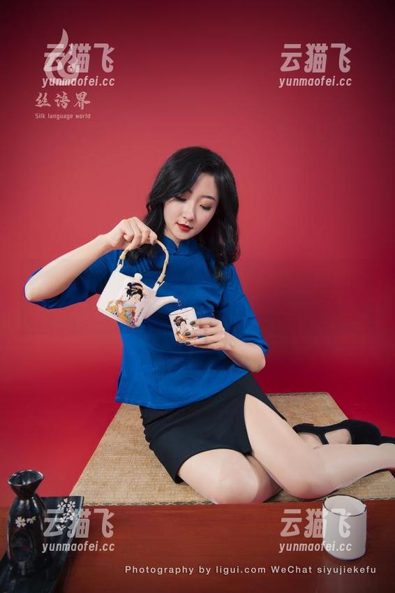 丽柜 - 汐汐的壁纸合集：偷偷锁住的情未了，不为谁说。