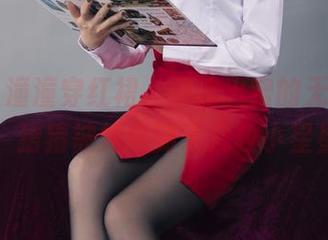 丽柜 – 潼潼穿红裙，灵魂出窍的无圣光图包，猜猜被她电到了几枚小星星？