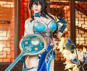 九言的无圣光新大作：套图里的不知火舞，老实说，这舞姿跟我跳广场舞的样子有一拼啊！