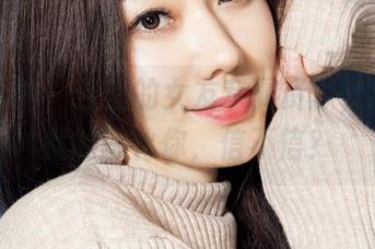 克拉女神 – 佳莹的女友专属资源，那眼神就能融化你，信不信？