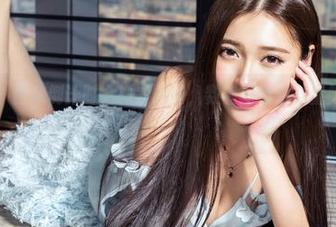 克拉女神 – 图库倒计时，抓紧时间，数着嘉萌脱鞋量脚的每一帧！