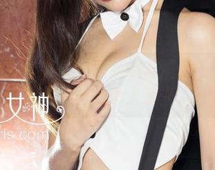 克拉女神 – 你见过最新的苏展女王吗？分享时的轻松感也太迷人了。