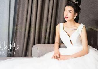 克拉女神 – 最近特别想看钟淇的天使图片，赶紧找来免费版，哈哈！