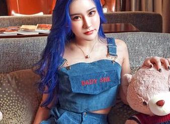 嗲囡囡 – 鱼子酱fish的第三套就像是独特的原图，模特这气质不禁让我想起了某些事。