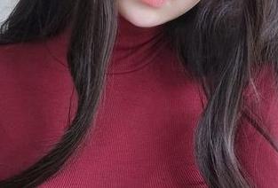 免费送图包，女主K的白色就像一封情书，意外清新又扑面而来。