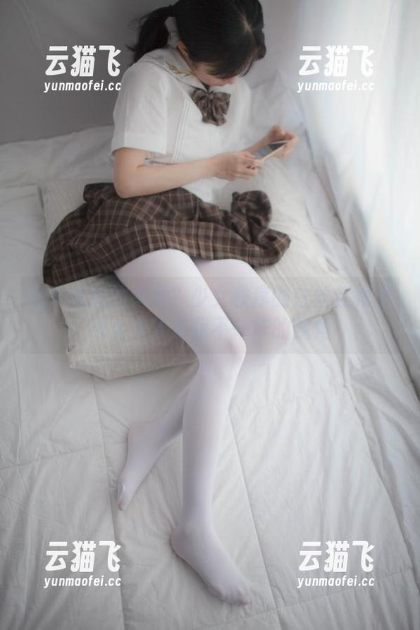 或许是我的错觉？少女秩序的白丝红裙壁纸合集给了我不一样的视角