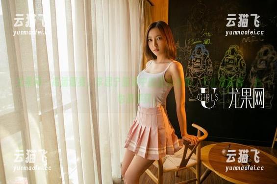 尤果网 - 高清明亮，李思宁脑海中的甜心合集：不止是眼睛，心也被俘获。