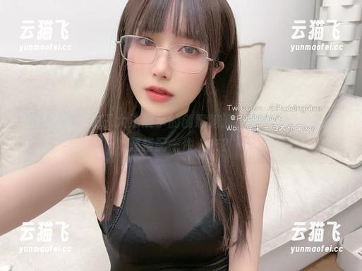 布丁大法 夏日写真:布丁大法展示的创意脑洞,连我都在镜头前想搭配一件上衣?