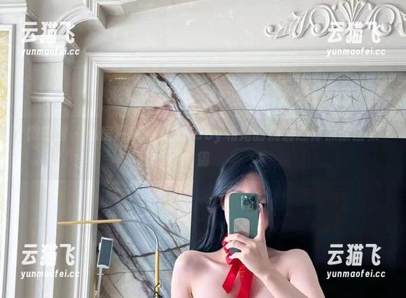 张鑫baby 微密圈 - 私房独家:张鑫baby和她的洞洞连体袜原图集锦