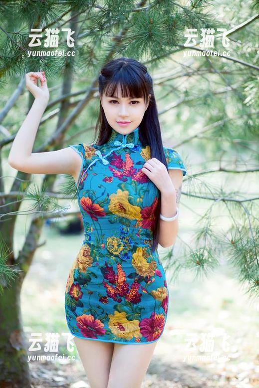 推女郎 - 娜露的校园套图最新版上线，脚本似乎和当时的八点档穿插得挺好玩的？