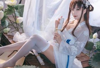 是一只熊仔吗的镜月合集，看看这小家伙又在搞什么鬼？