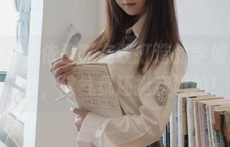 随便刷下是依酱吖在线打造的学姐日常，别说，这气氛还挺亲切的！