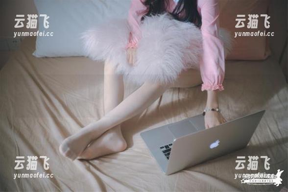 来自林深处的气息，没有无圣光的店拍风格，木花琳琳是勇者户外写真！