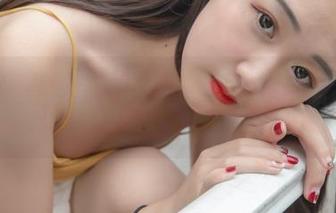 梦丝女神 – 雪馨的粉色回忆图包——翻开这一页，像是记忆里最美的泡泡糖味道。