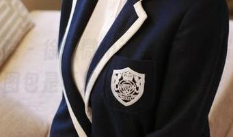 模范学院 – 徐微微mia全新短裤写真，这图包是不是来放飞自我的？