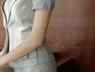 模范学院 – 水手服二刷就要找萌琪琪Irene？这原图壁纸比指北针还更能带我去东南亚的吧！