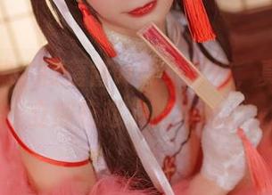 在线合集，樱落酱w化身厨娘，真有种想立刻吃起来的冲动。