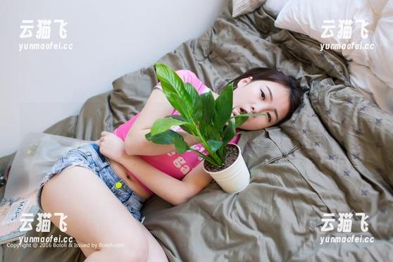 波萝社 - 柳侑绮的居家合集：一场与必需的分享竞争！无限期延期