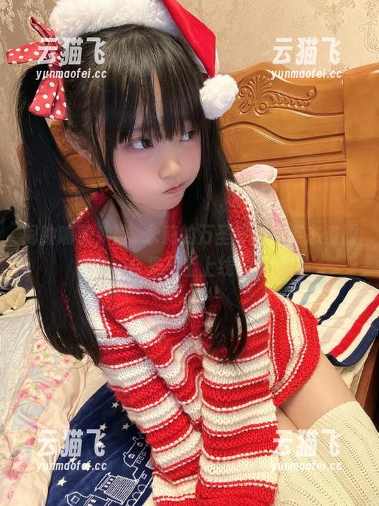 闹钟响了，神沢永莉的万圣节恶魔姿态资源合集马上上线。