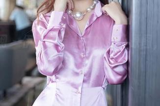 秀人网 – 伊丽莎有点白的女仆原图，直击你的耐心极限