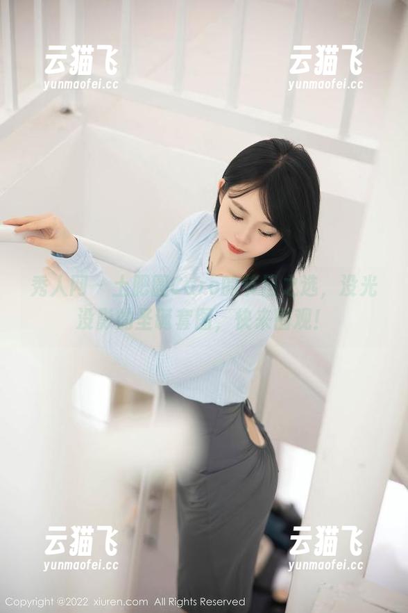 秀人网 - 土肥圆Caro的节日之选，没光没影的圣诞套图，快来围观！