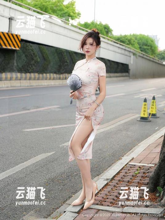 秀人网-艾小青 秀人网 - 变身学生妹!艾小青的校服最新作品集出炉