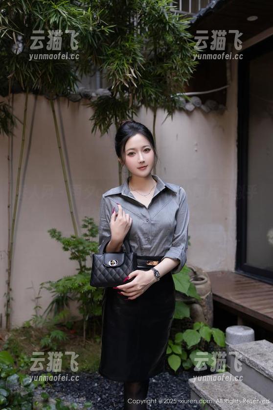 秀人网 - 雨夕cy的这一套女仆图片，似乎把我带回了异次元…