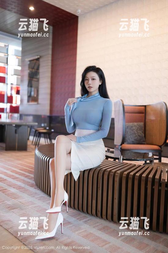 秀人网 - 顾楚楚Maily，修女风的另类解读，图库等你来一键下载！