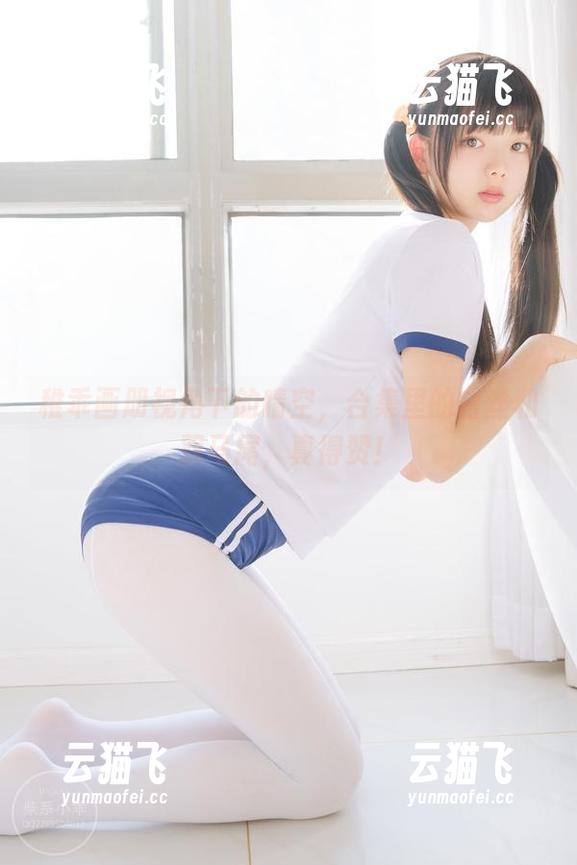 稚乖画册视角下的晴空，合集里的白丝和双马尾，真得赞！