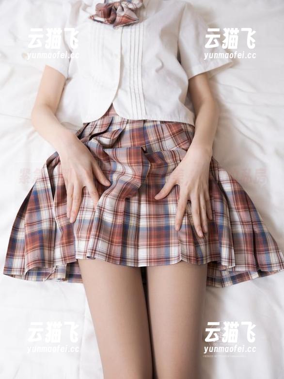紧急企划 - 用体操服传递美，小恩的私房美图让人有些分心……