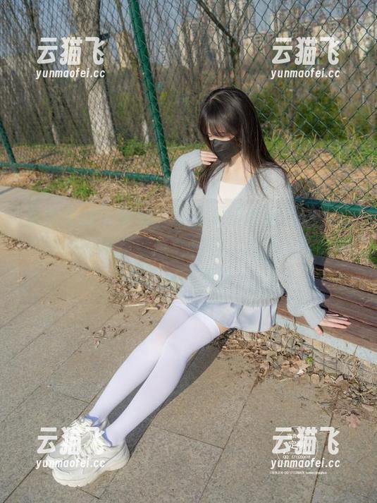 紧急企划-龙崎聆音 紧急企划 - 所以,观看龙崎聆音的瑜伽片段时,没留意要怎么描述,反正我深陷其中,沉醉不已。