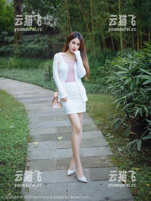 花漾show-Angela小热巴 花漾show - 原图热出圈,Angela小热巴的肉丝活力满满!